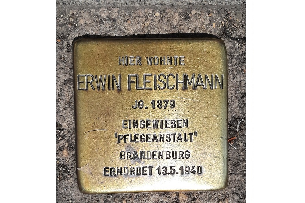 Stolperstein Karl-Marx-Straße 82