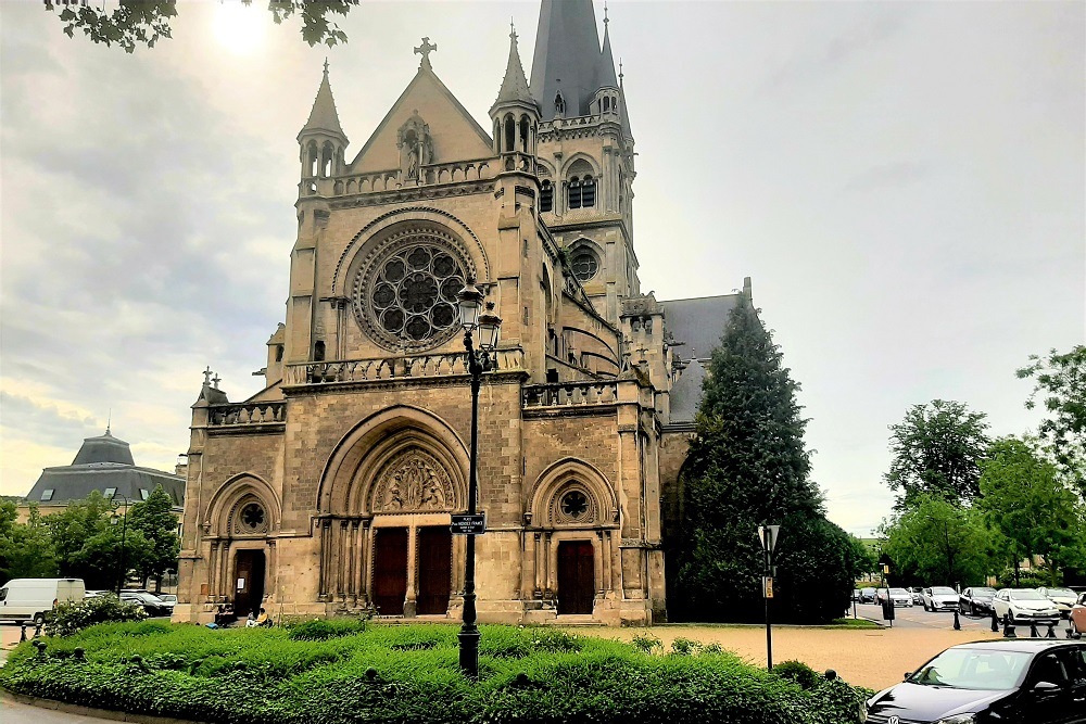 Kogelinslagen Notre-Dame Epernay #1