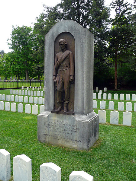 Memorial Confederates Woodlawn National Cemetery