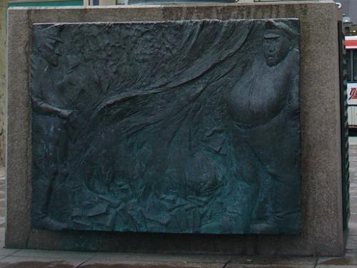 Monument Heinrich Heine #2