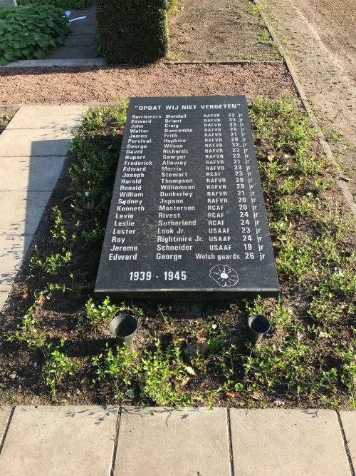 Memorial Killed Air Crew Old Municipal Cemetery Haaksbergen #2