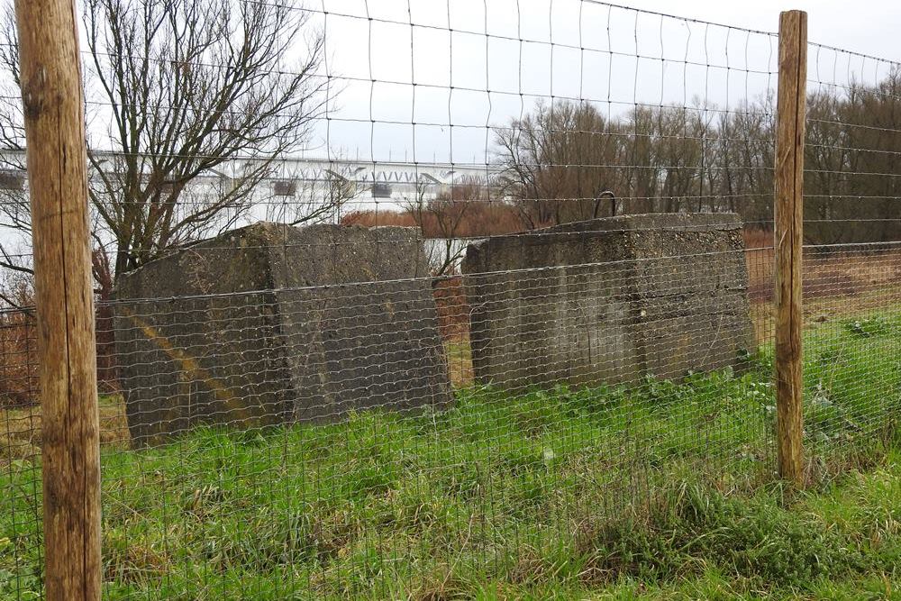 Tank Barrier Moerdijk-bridge #2