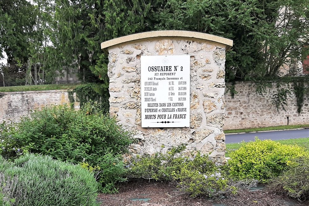 French War Cemetery Le-Port-à-Binson #4