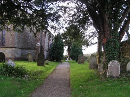 Commonwealth War Grave St. Mary Churchyard