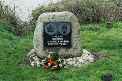 Monument IJssel oversteek #4