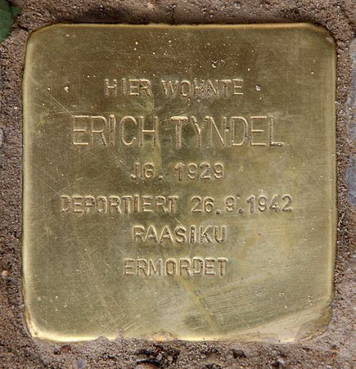 Stolpersteine Uhlandstraße 46 #1