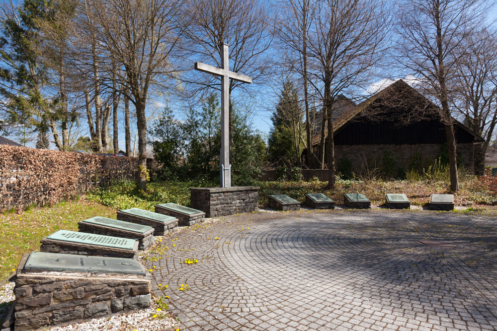 Oorlogsmonument Monschau #1