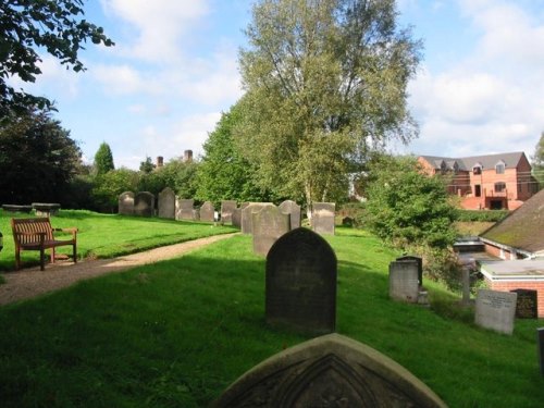 Oorlogsgraf van het Gemenebest St. John Churchyard