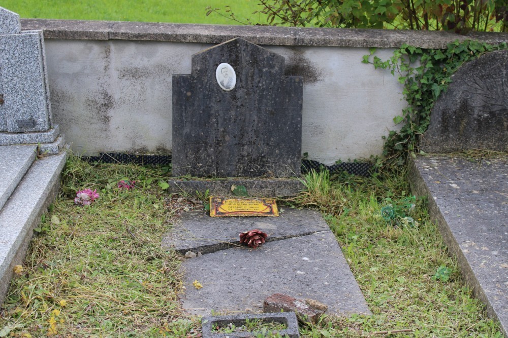 Belgian Graves Veterans Landelies Old Cemetery #3