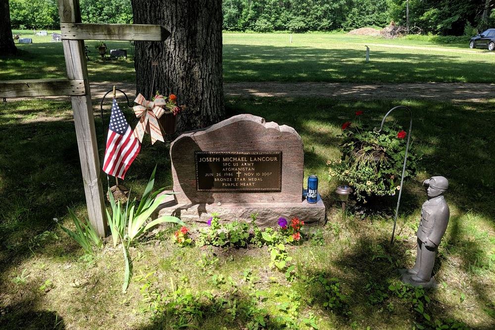 Amerikaans Oorlogsgraf Bachellor Cemetery #1