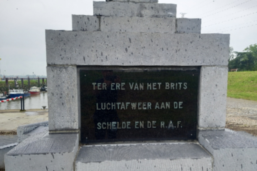 Brits Oorlogsmonument Doel #4
