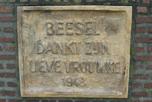Monument Ons Lieve Vrouwke Beesel #2