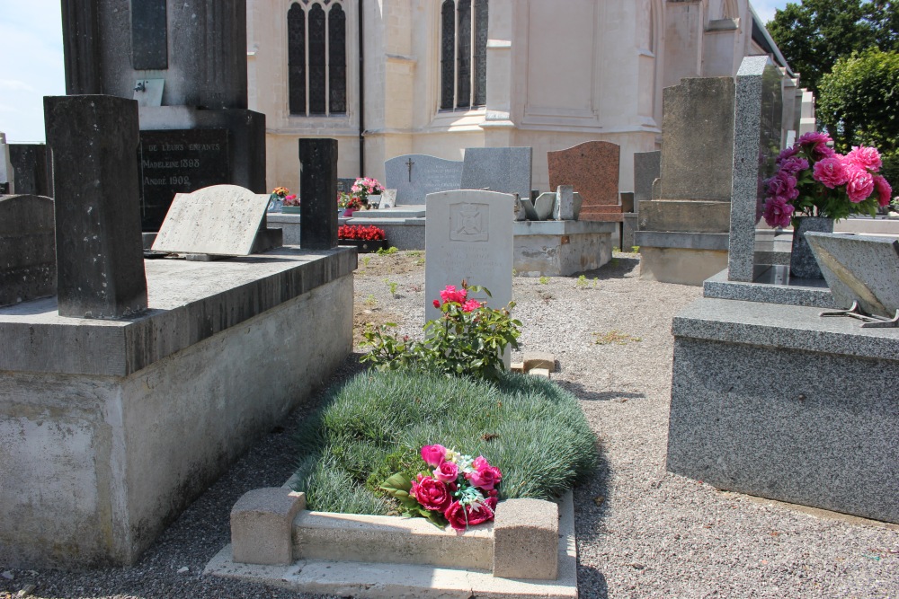 Commonwealth War Graves Haverskerque #2