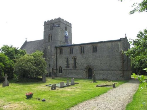 Oorlogsgraf van het Gemenebest St. Peter Churchyard