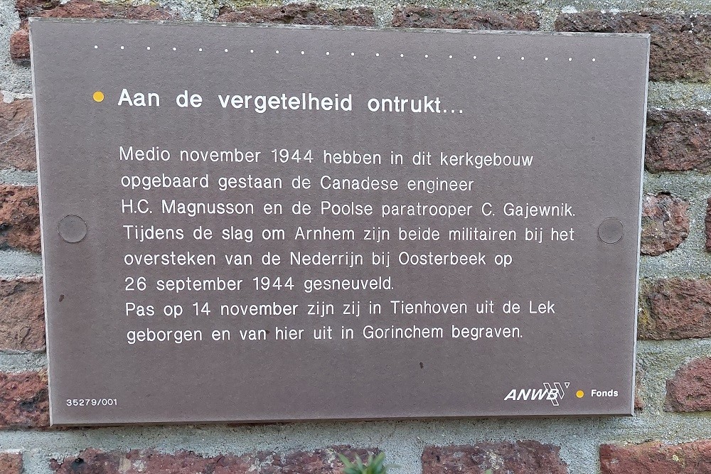 Gedenkteken Kerk Tienhoven #1