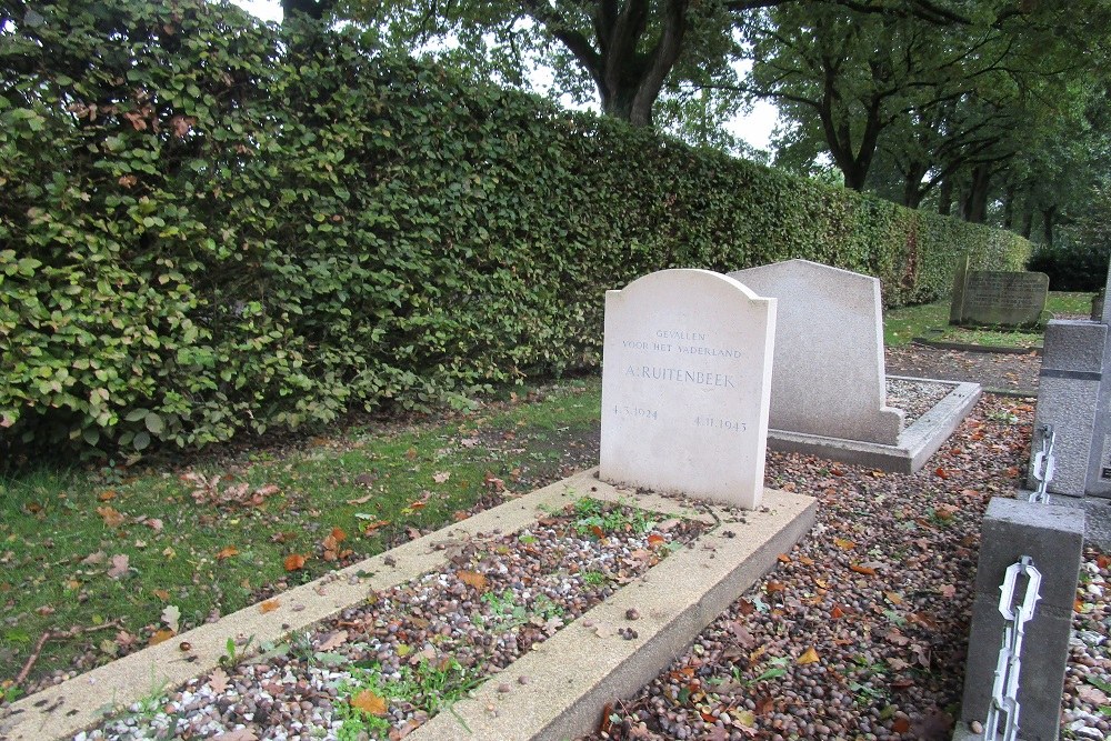 Grave Civilian Casualty General Cemetery Hoevelaken