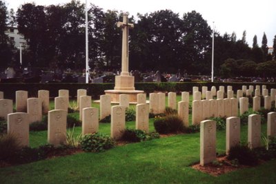 Commonwealth War Graves Nantes #1