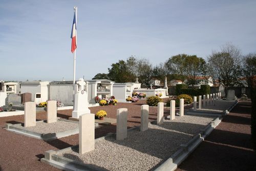 Commonwealth War Graves Saint-Georges-d'Olron #1