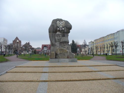 Oorlogsmonument Świdwin #1