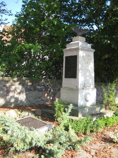 Oorlogsmonument Märkisch Wilmersdorf #1