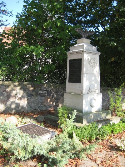 Oorlogsmonument Mrkisch Wilmersdorf #1