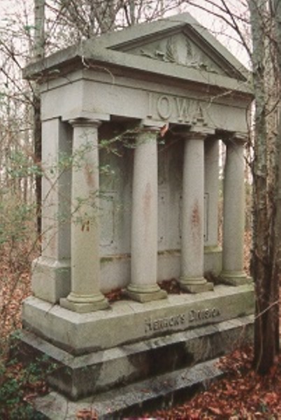 Monument 19th, 20th, 34th en 38th Iowa Infantry (Union)