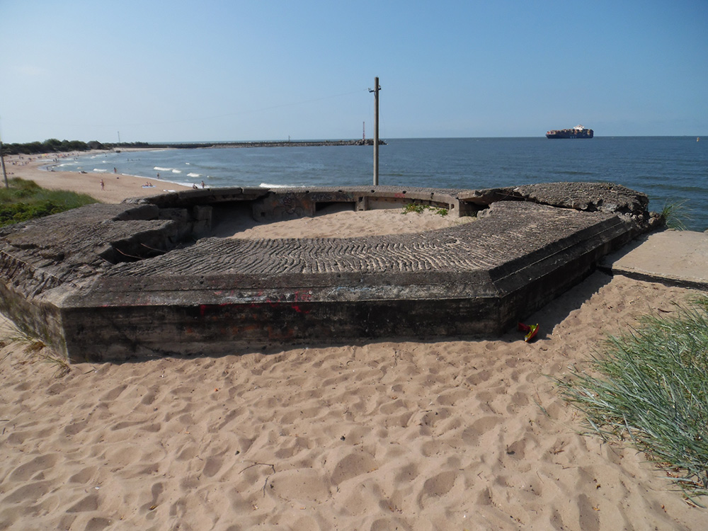 German Coastal Battery 