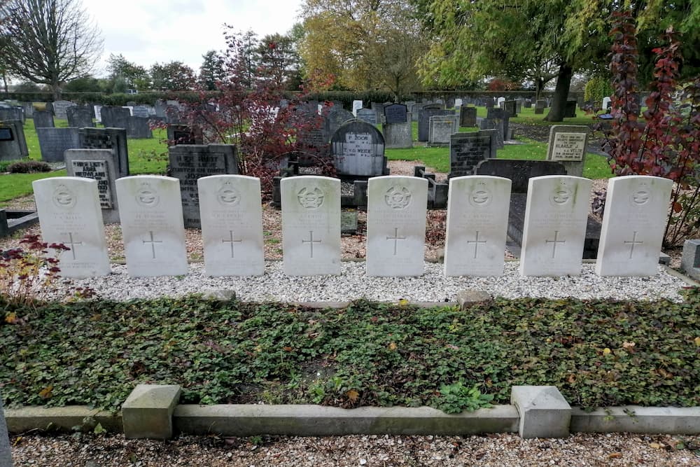 Oorlogsgraven van het Gemenebest Algemene Begraafplaats Sommelsdijk