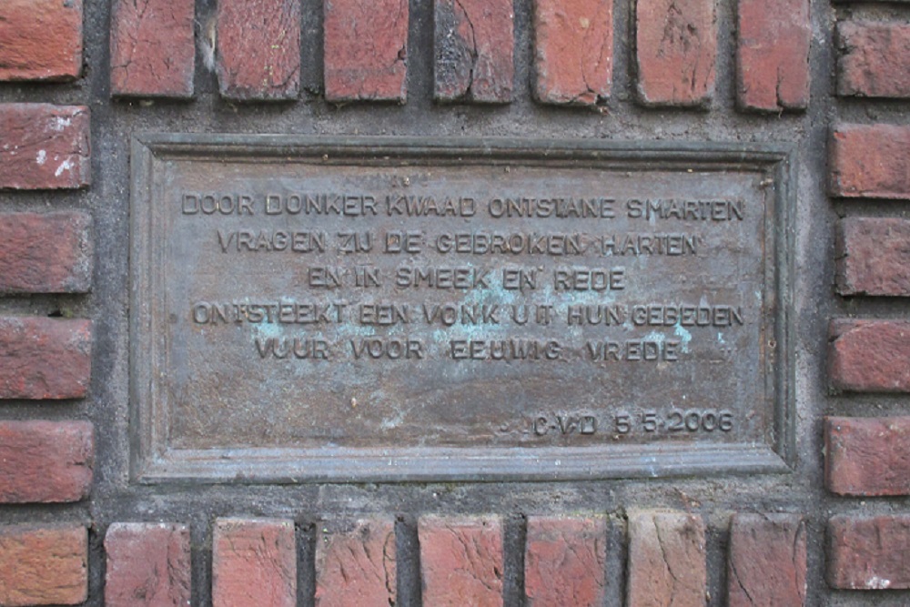 Oorlogsmonument Nieuw-Weerdinge #2