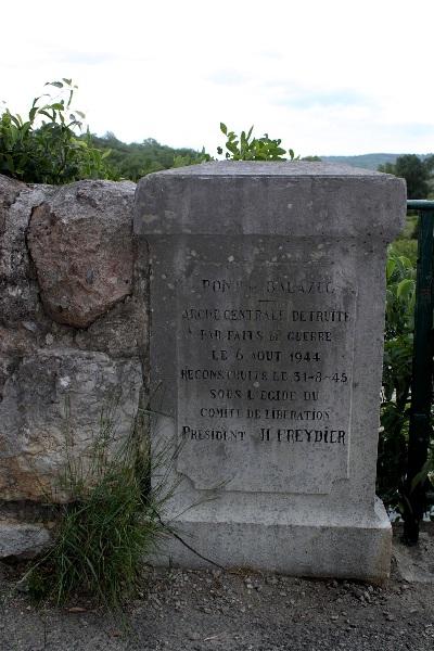 Monument Vernietiging en Wederopbouw Brug Balazuc #1