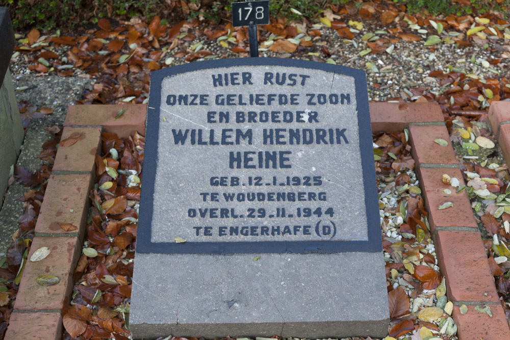 Dutch War Graves General Cemetery Woudenberg #1