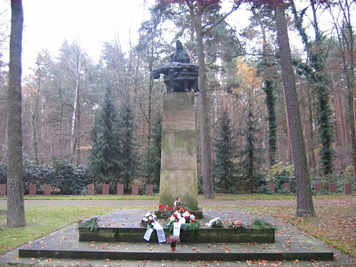 Sovjet Oorlogsmonument Cottbus #1