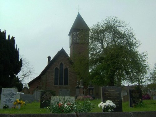 Oorlogsgraf van het Gemenebest St. Luke Churchyard