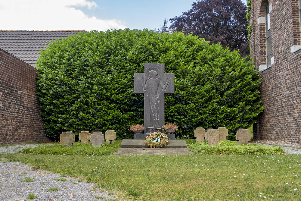 Duitse Oorlogsgraven en Monument Broich #1