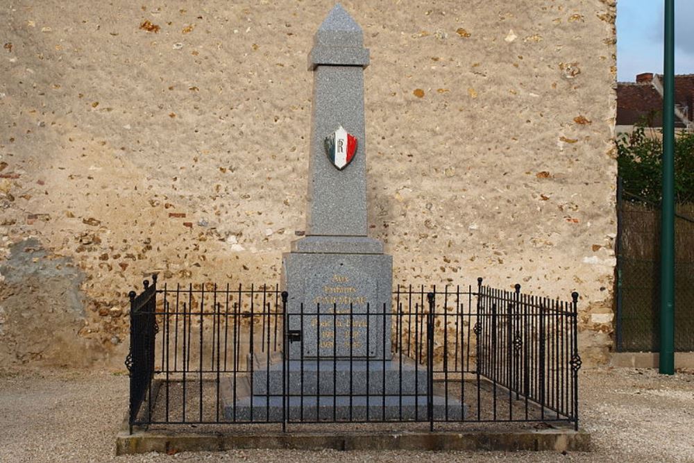 Oorlogsmonument Armeau #1