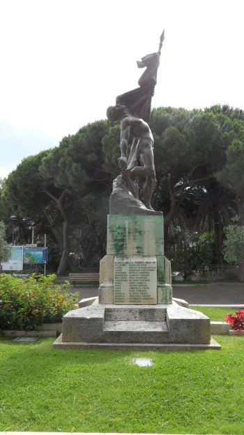 Oorlogsmonument Spotorno #2