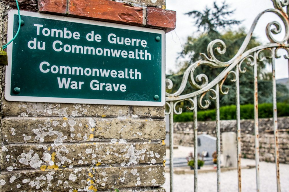 Commonwealth War Grave Osmanville #1