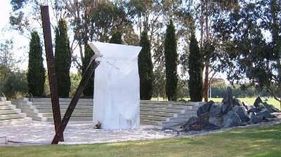 Grieks Monument Canberra #1