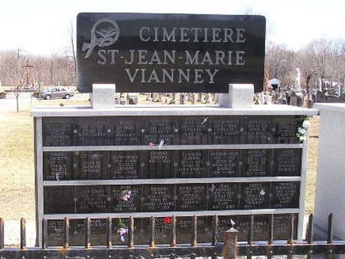 Commonwealth War Grave St. Jean-Marie Vianney Cemetery #1