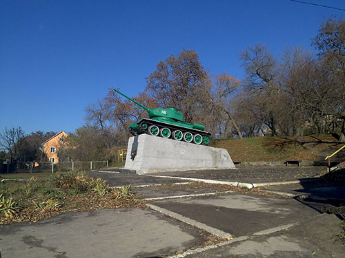 Liberation Memorial (T-34/85 Tank) Lypovets #1