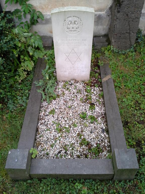 Commonwealth War Grave Koblenz Jewish Cemetery