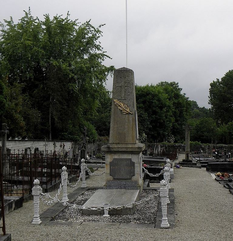 Oorlogsmonument Saint-Germain-du-Corbeïs #1