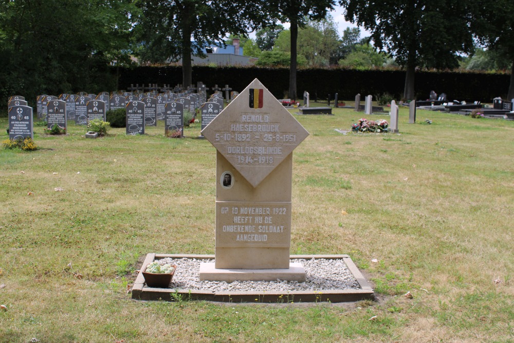 Belgian Graves Veterans Oostkamp #4