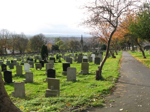 Oorlogsgraven van het Gemenebest Heckmondwike Cemetery