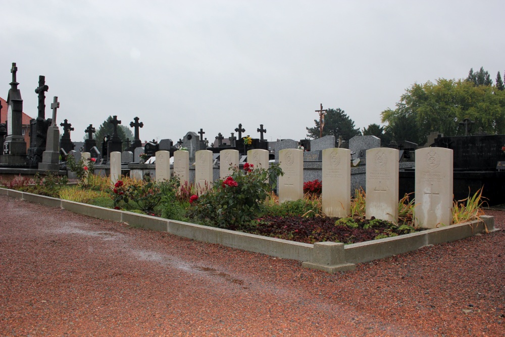Commonwealth War Graves Steenwerck #3