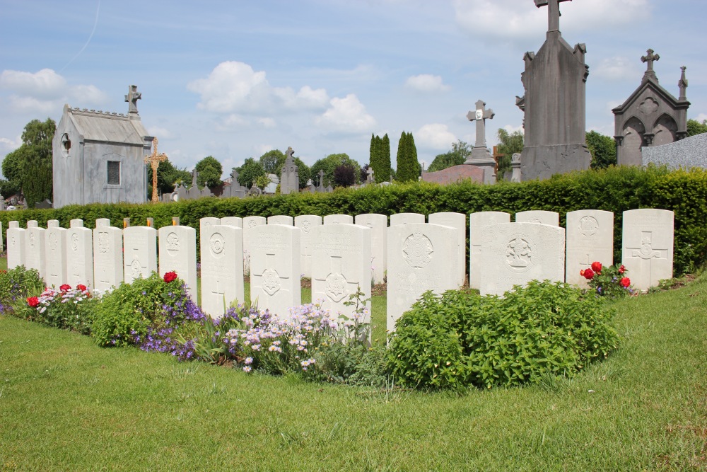 Commonwealth War Graves Porte-de-Paris #4