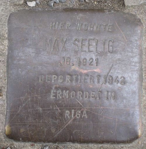 Stumbling Stones Rethelstraße 6a #3