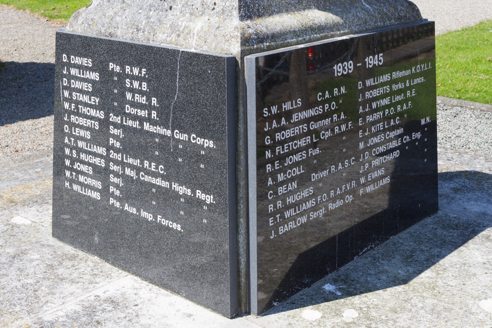 Oorlogsmonument Beaumaris #4