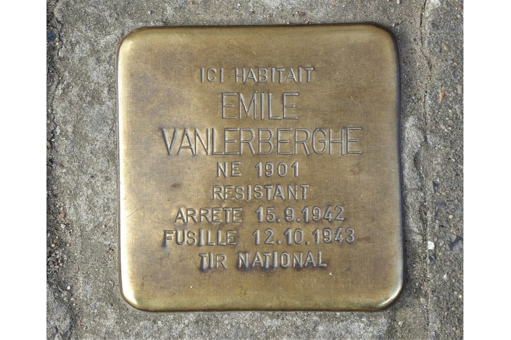 Stolperstein Generaal Fivstraat 8