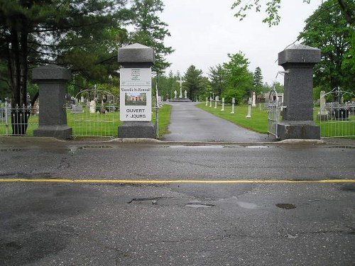 Commonwealth War Graves Saint-Romuald Cemetery #1